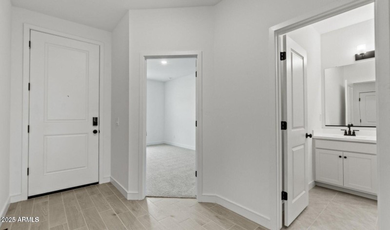 20250923212443054499000000-o