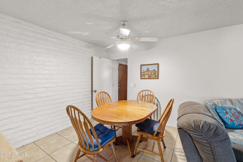 7125 N 20th Ave-7825