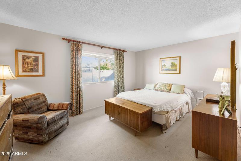 7125 N 20th Ave-7951