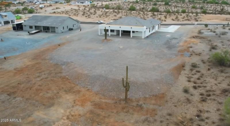 284b25f1-d4b3-4e32-a1bb-957ab15e0a48 (1)