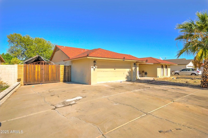7408 W Aster Dr-3