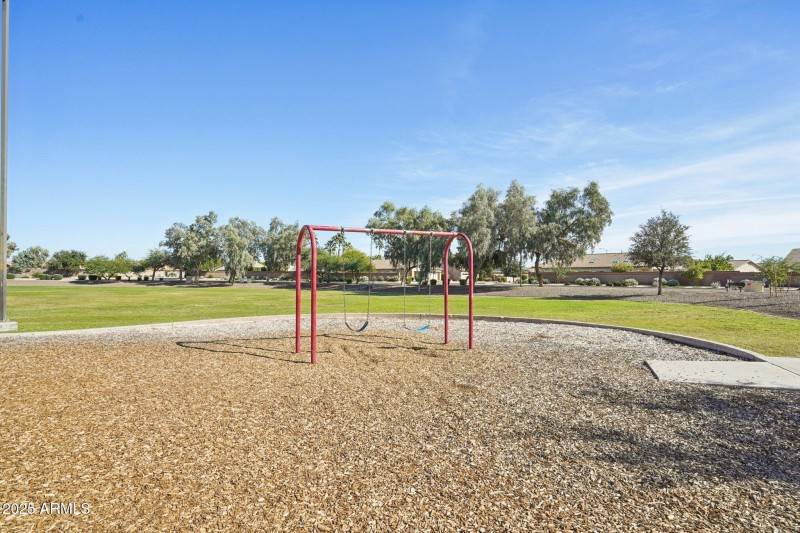 91-web-or-mls-N 76th Dr-0111-909