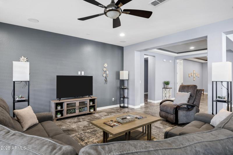 3728 E Narrowleaf Dr-11