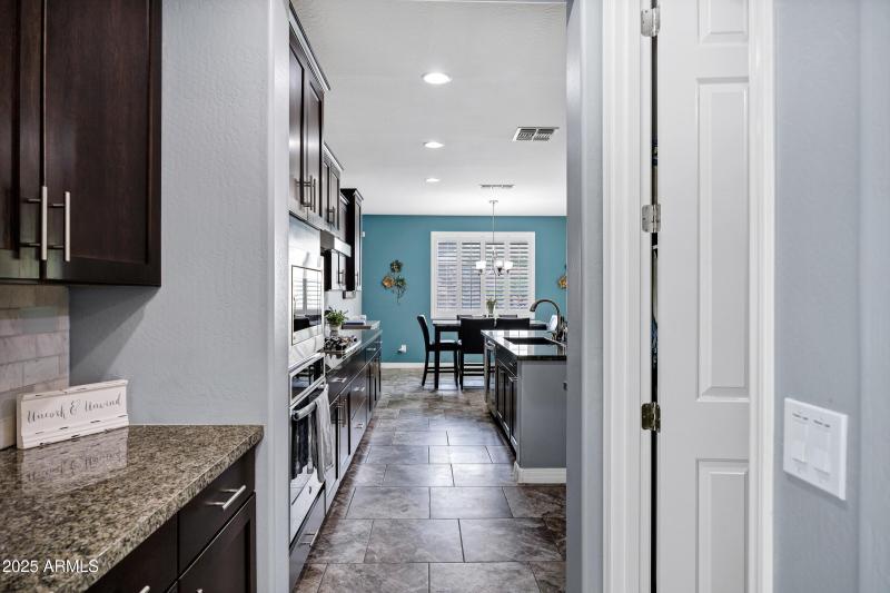 3728 E Narrowleaf Dr-20