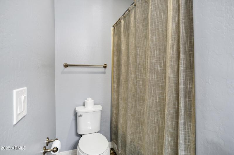 3728 E Narrowleaf Dr-33