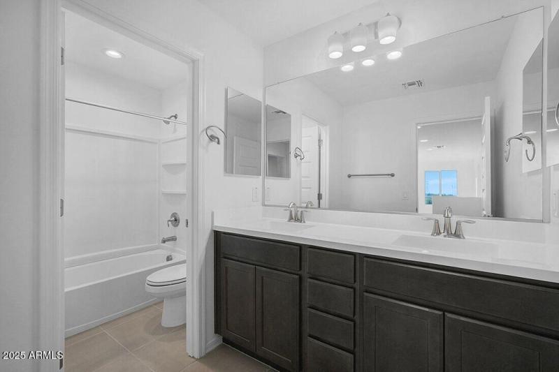 14615 W Sand Hills Rd ~ Ready Now!