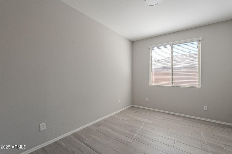 25-web-or-mls-162nd-25