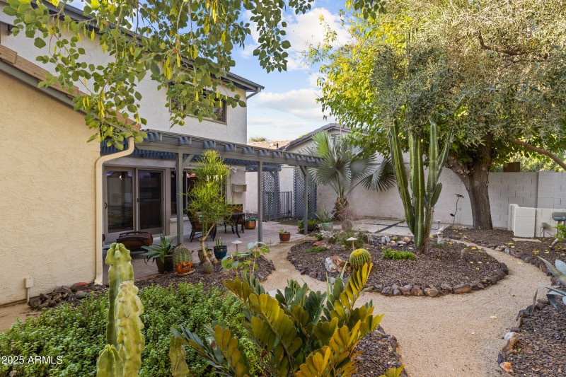 5627 S Crows Nest Rd-40