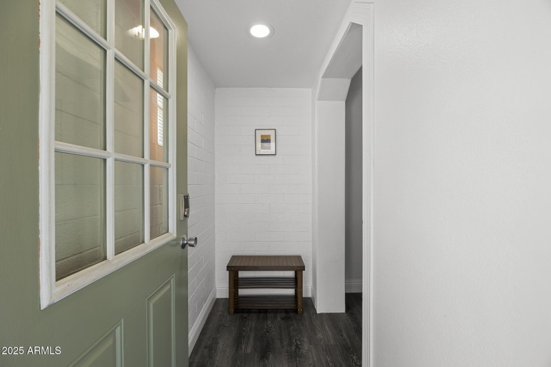 7) 64893-6906a055925cc