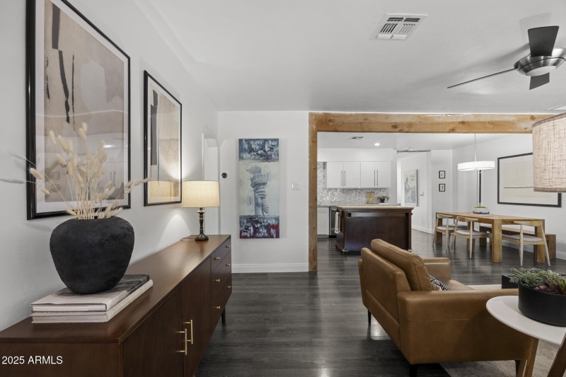 8) 64893-6906a05c92ab5