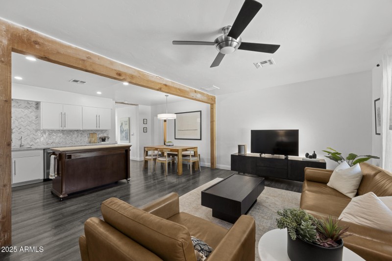 9) 64893-6906a056da729