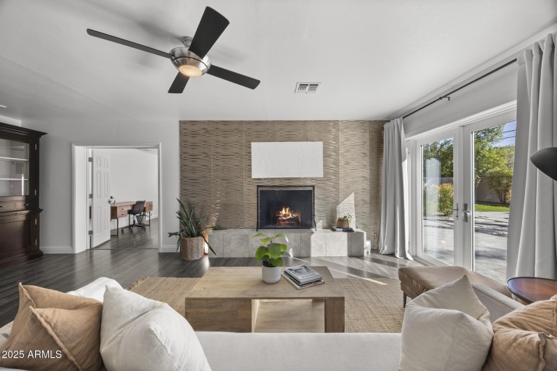 28) 64893-6906a05e3812d