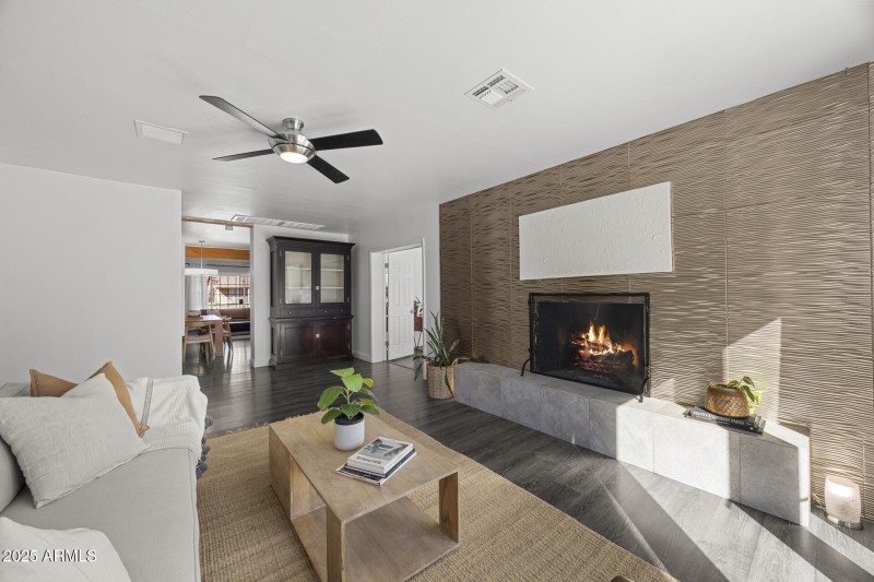 31) 64893-6906a05d0c056