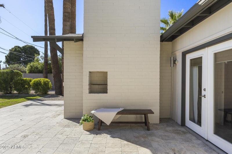 60) 64893-6906a05f01370