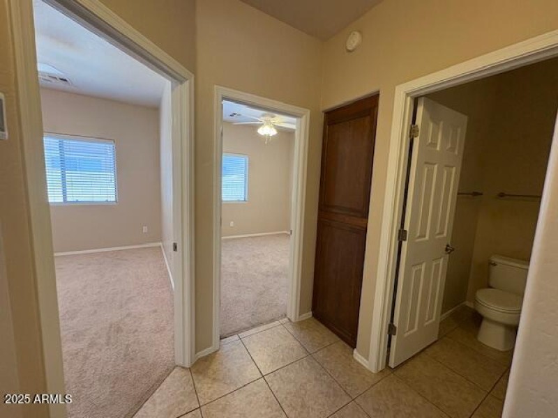 1620 E Viola Hallway