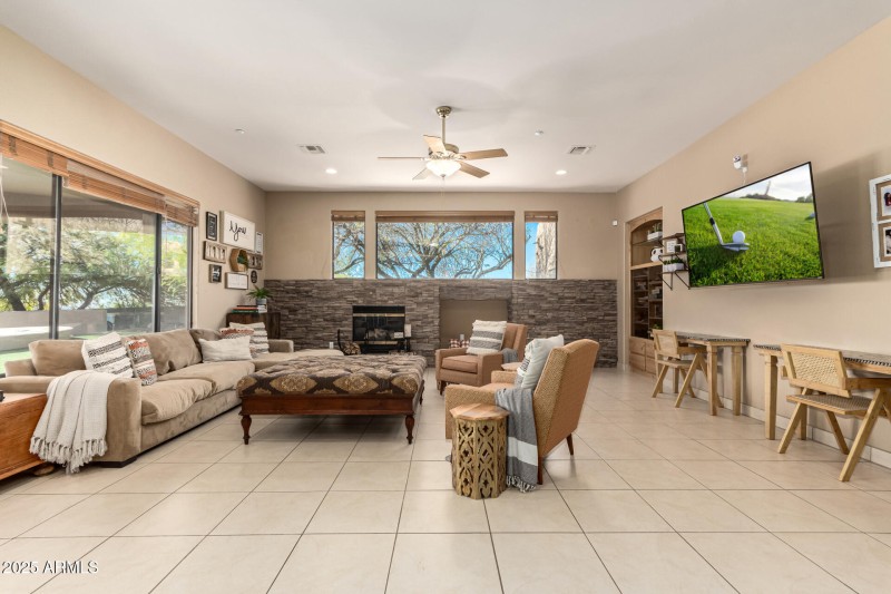 8-Family-Room-Needs-TV