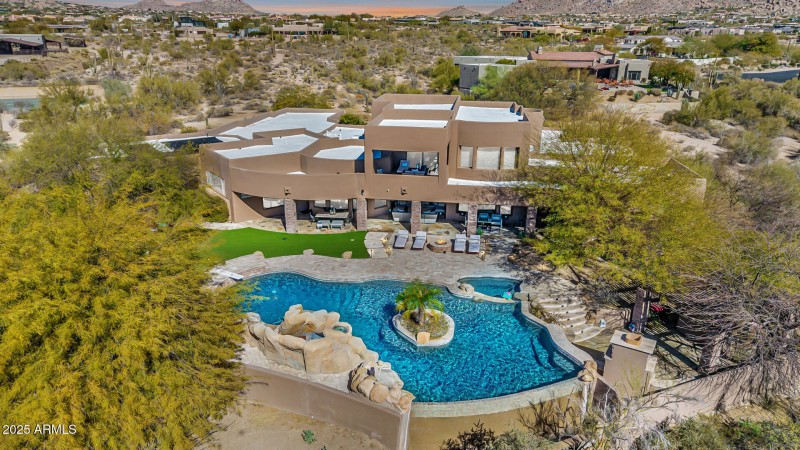 Private Resort Style Backyard