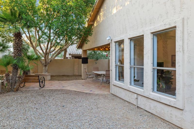 29-web-or-mls-15608-s-7th-st