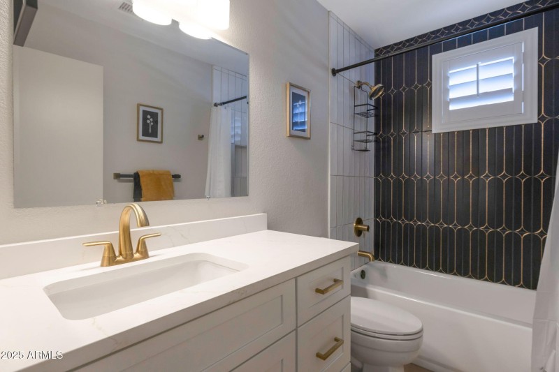 18-web-or-mls-Qp-4085