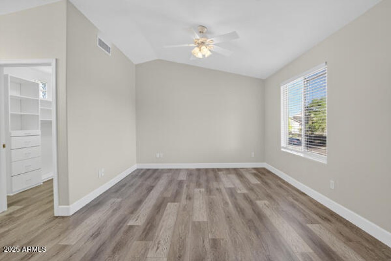 134065095301076415_134065095231071661_05