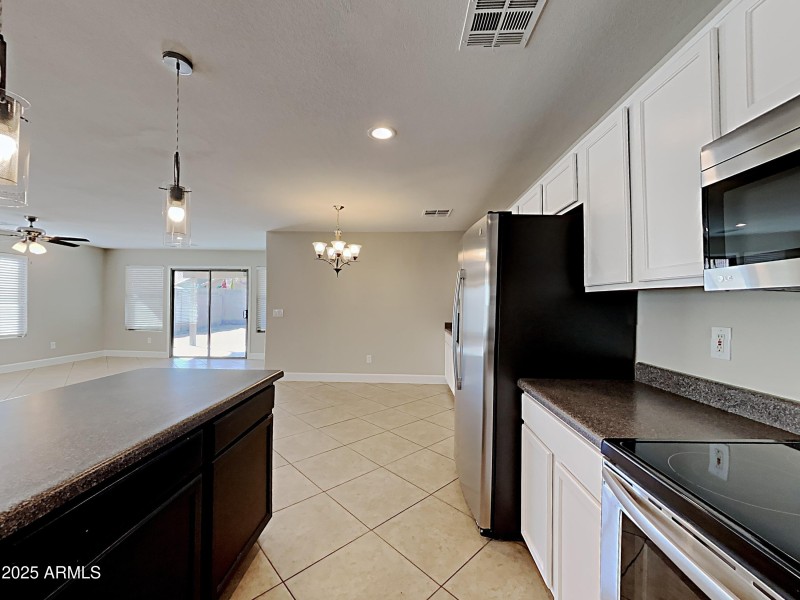 1004639.2823 W Goldmine Mountain Drive_2