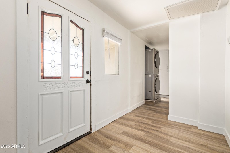 Guest House Entry - 9th