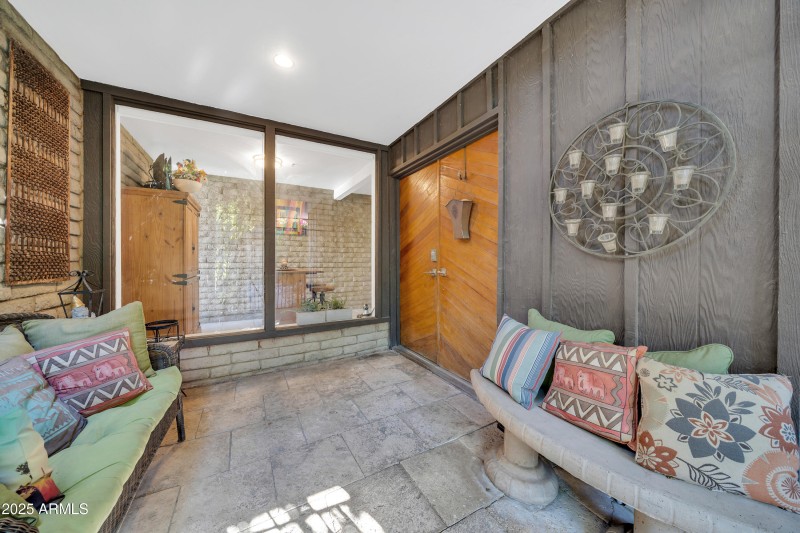 1711 E Missouri Ave-5