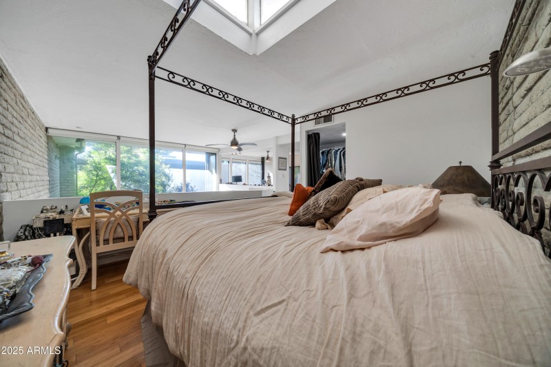 1711 E Missouri Ave-25