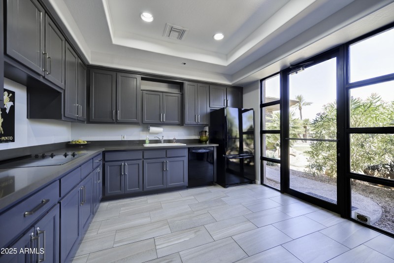 006_Clubhouse Kitchen