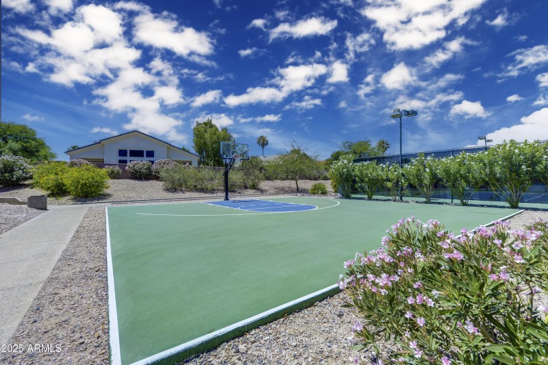 012_Basketball Court