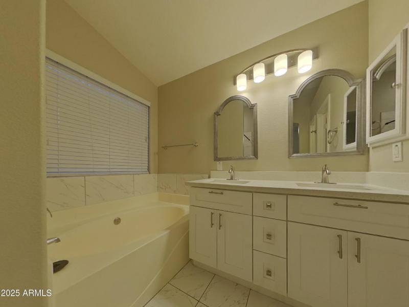 9_pc_eGksDOvkn2_8Dw8AIUvvX_layout_1