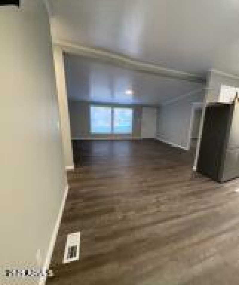 20250118183810090078000000