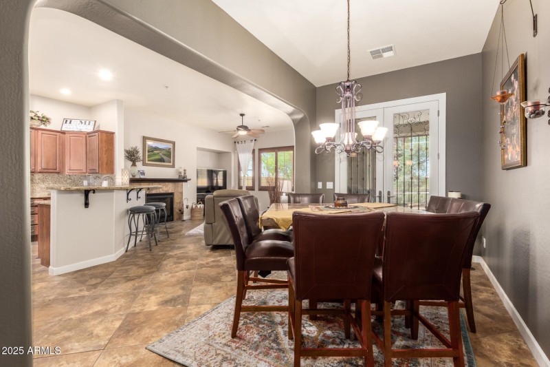 FORMAL DINING RM INTO GREATROOM