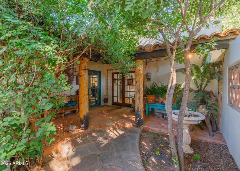 Listings_3121_N_27thSt_Images-16