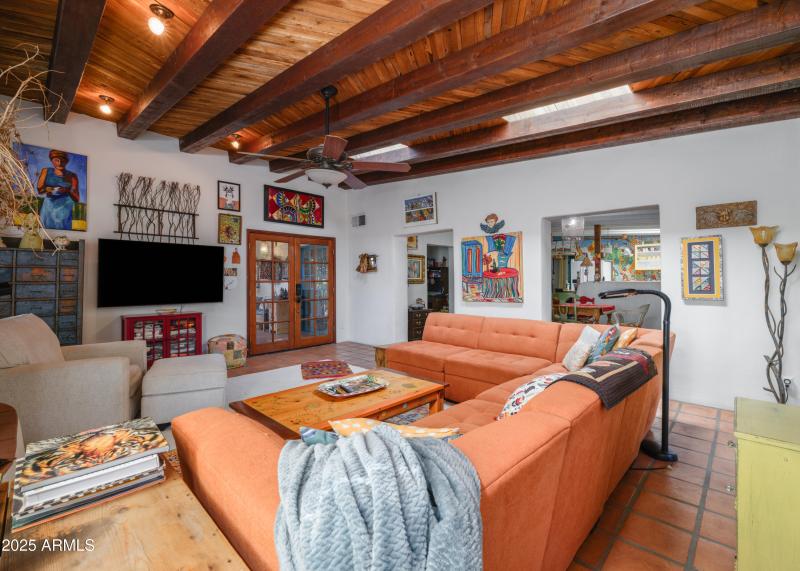 Listings_3121_N_27thSt_Images-21