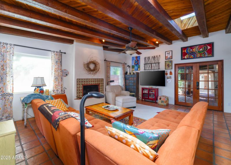 Listings_3121_N_27thSt_Images-22