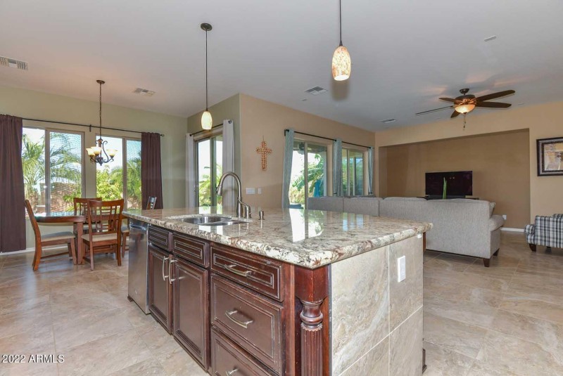 Kitchen-Island