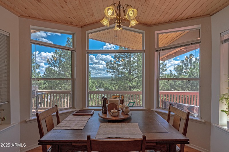 Breakfast Room with a VIEW