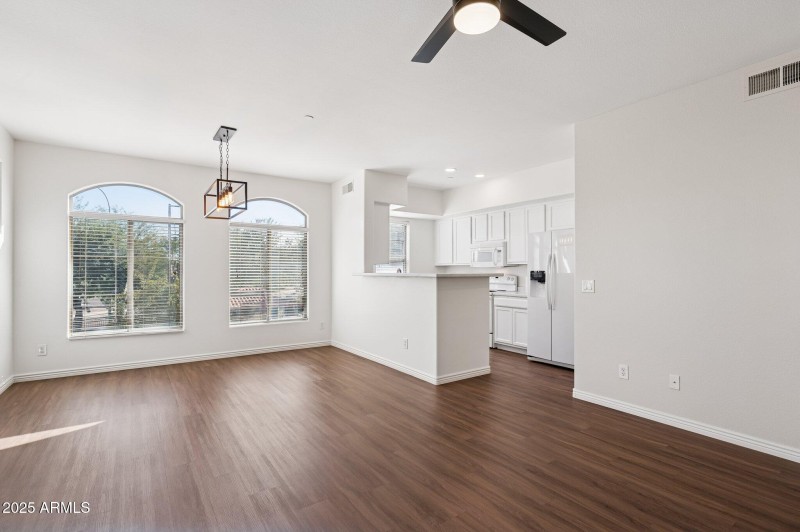 5-web-or-mls-900-s-94th-st-1079