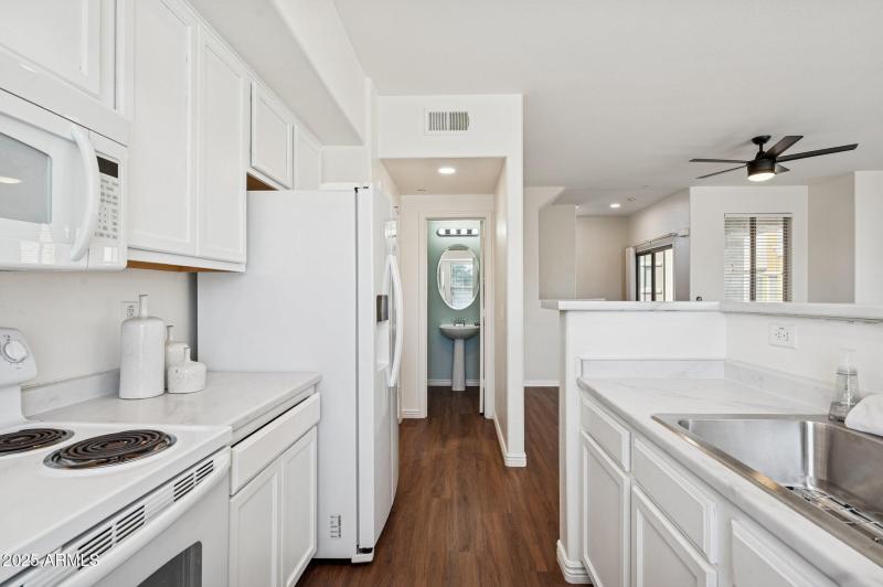 11-web-or-mls-900-s-94th-st-1079