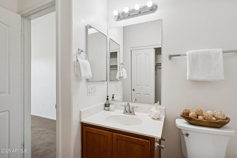 14-web-or-mls-900-s-94th-st-1079