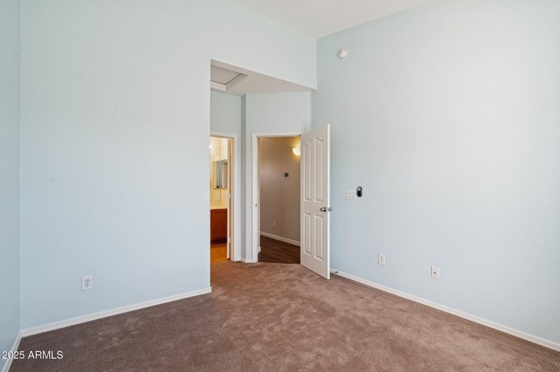 16-web-or-mls-900-s-94th-st-1079