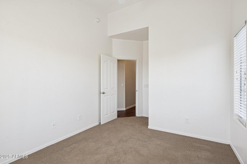 18-web-or-mls-900-s-94th-st-1079