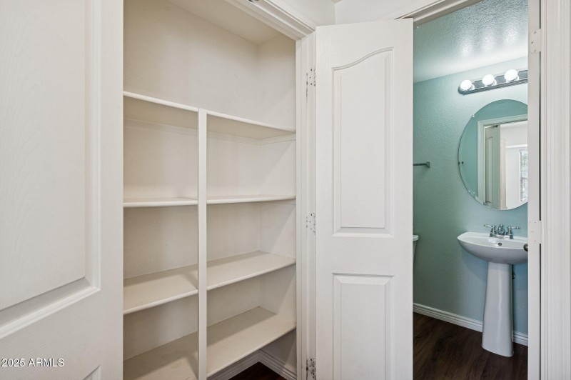 19-web-or-mls-900-s-94th-st-1079