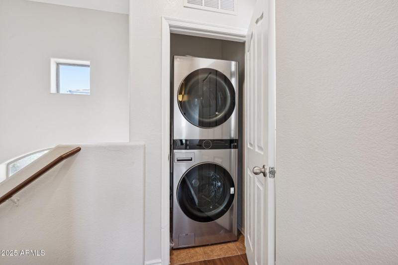 23-web-or-mls-900-s-94th-st-1079