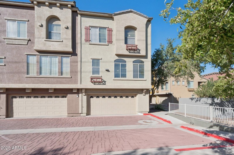 27-web-or-mls-900-s-94th-st-1079