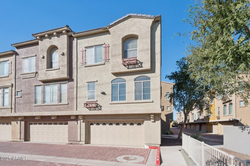 28-web-or-mls-900-s-94th-st-1079