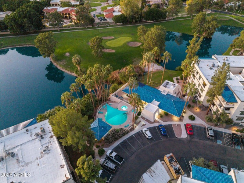 39-DJI_20251024181041_0364_D