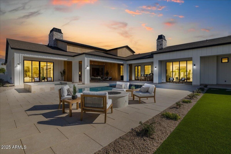 138-Twilight back of home