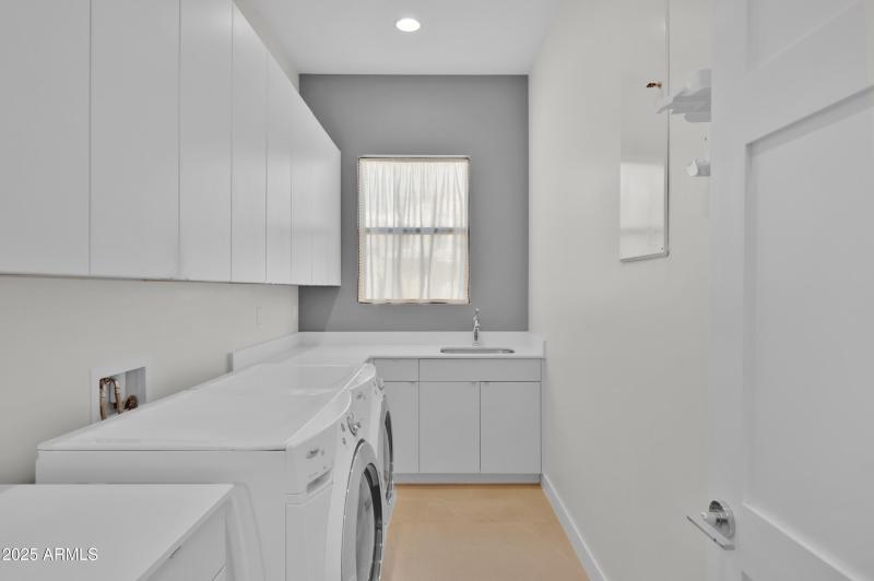 10929 E North Ln MLS-130